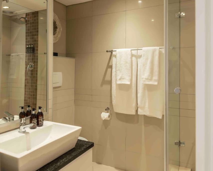 Retreat Apartment *